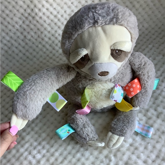 Mary Meyer Taggies Grey Sloth Stuffed Animal Plush Learning Toy - Picture 5 of 12